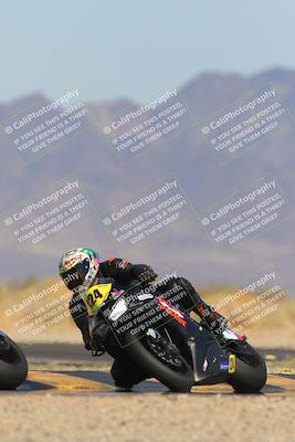 media/Mar-22-2025-CVMA (Sat) [[462c0ffedb]]/Race 13-Amateur Supersport Middleweight/